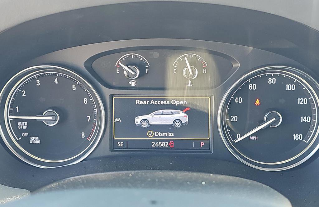 Used 2023 Buick Enclave Essence FWD image 6