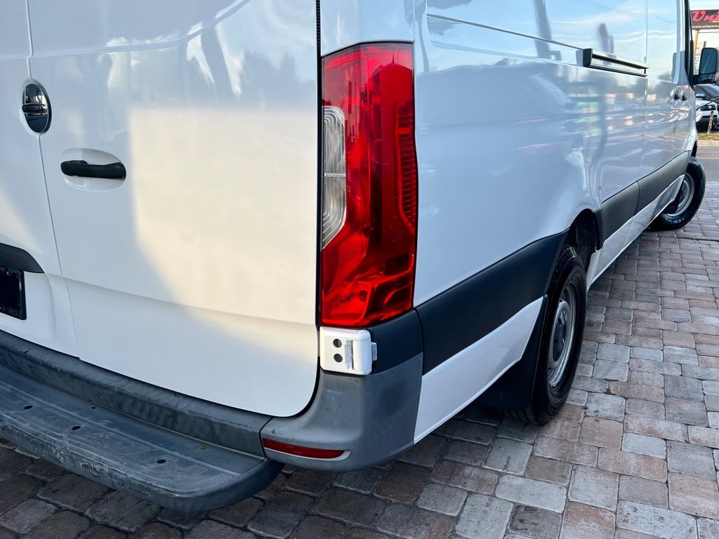 Used 2019 Freightliner Sprinter 2500 image 22