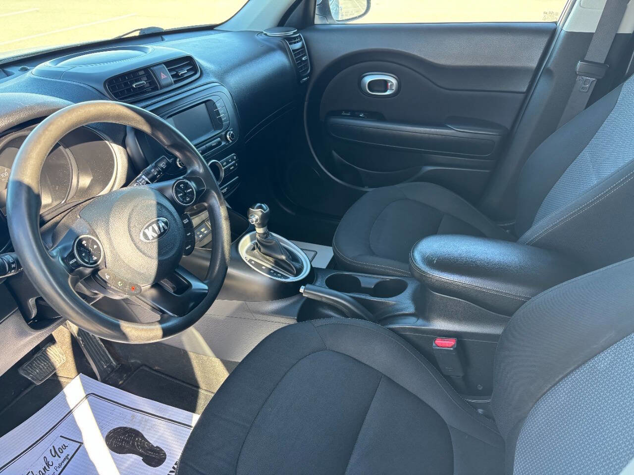 Used 2017 Kia Soul + image 7