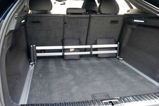 Used 2022 Lamborghini Urus image 74