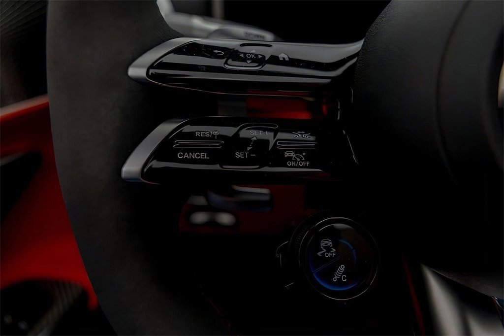 Used 2023 Mercedes-Benz SL 63 AMG 4MATIC image 38