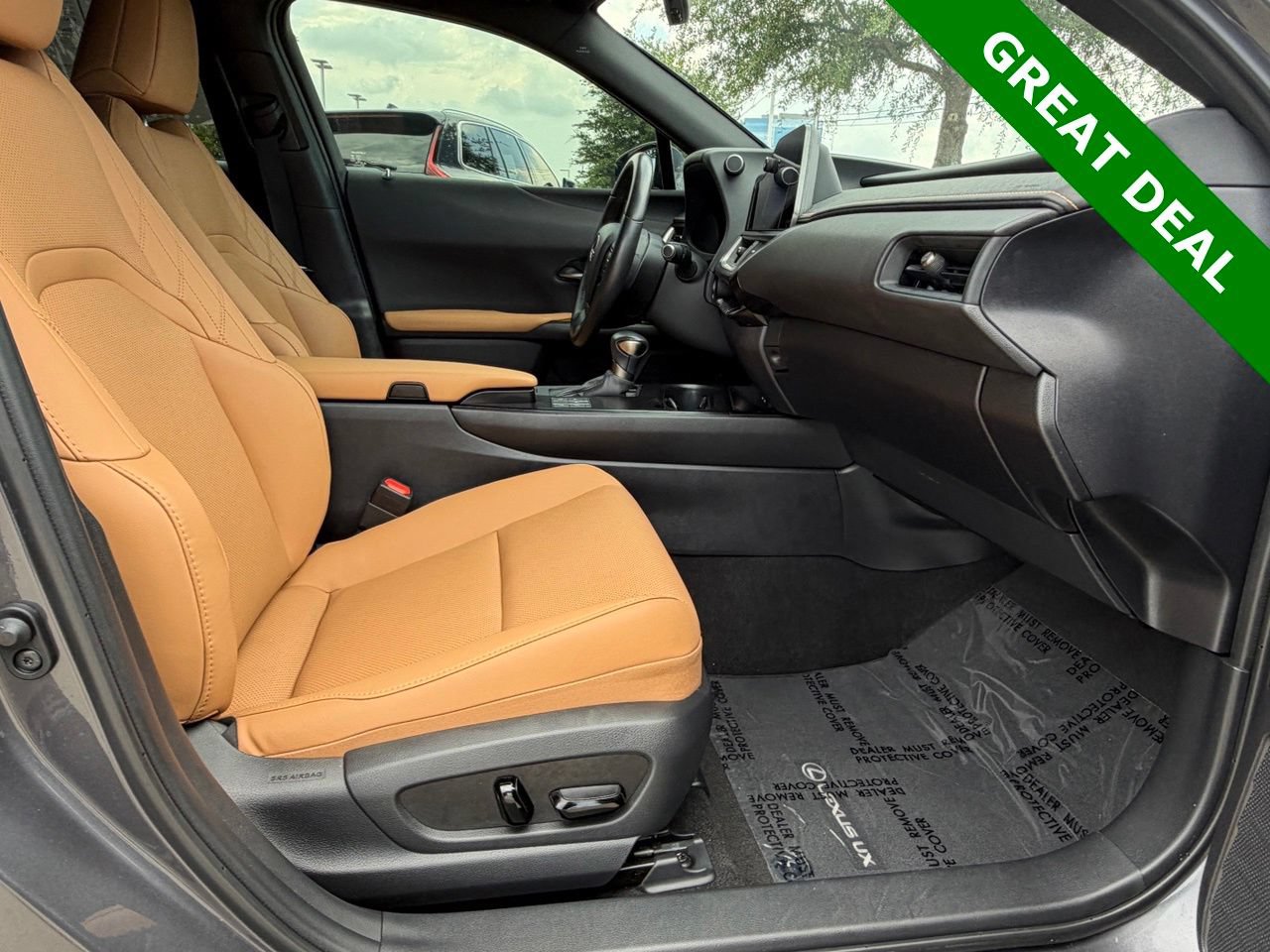 Used 2024 Lexus UX 250h FWD w/ Premium Package image 38