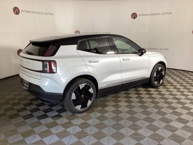 New 2025 Volvo EX30 Plus w/ Protection Package Premier image 4