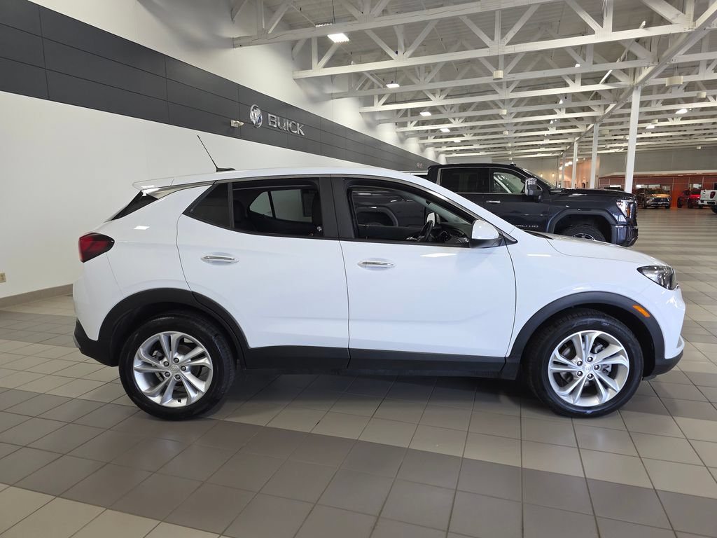 Used 2021 Buick Encore GX Preferred w/ Cold Weather Comfort Package FWD image 6