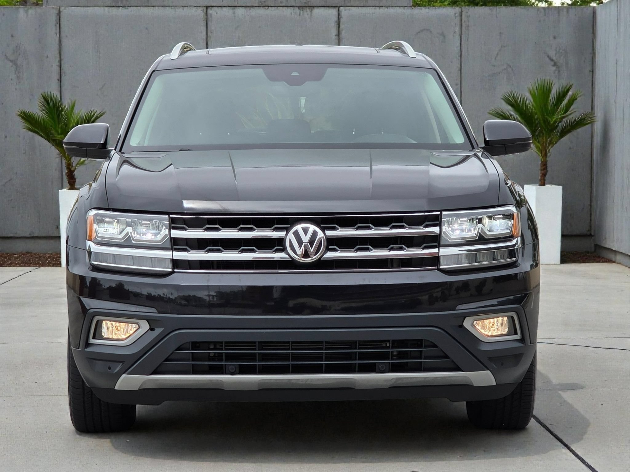 Used 2018 Volkswagen Atlas SEL FWD image 3