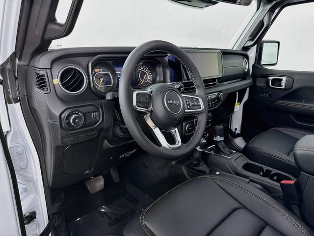 New 2026 Jeep Wrangler Unlimited Sahara AWD/4WD image 9