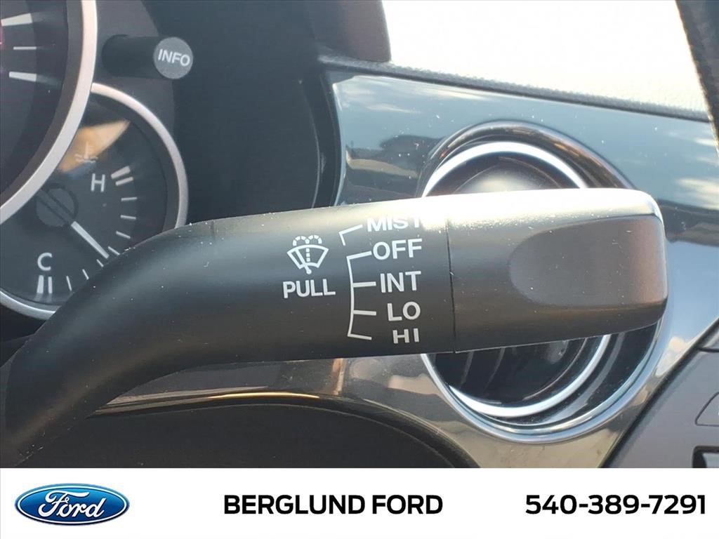 Used 2015 MAZDA MX-5 Miata Grand Touring RWD image 29