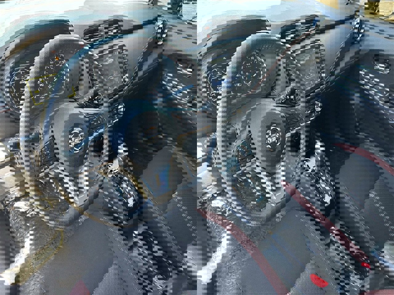 Certified 2023 Nissan Versa SR w/ Trunk Package image 30