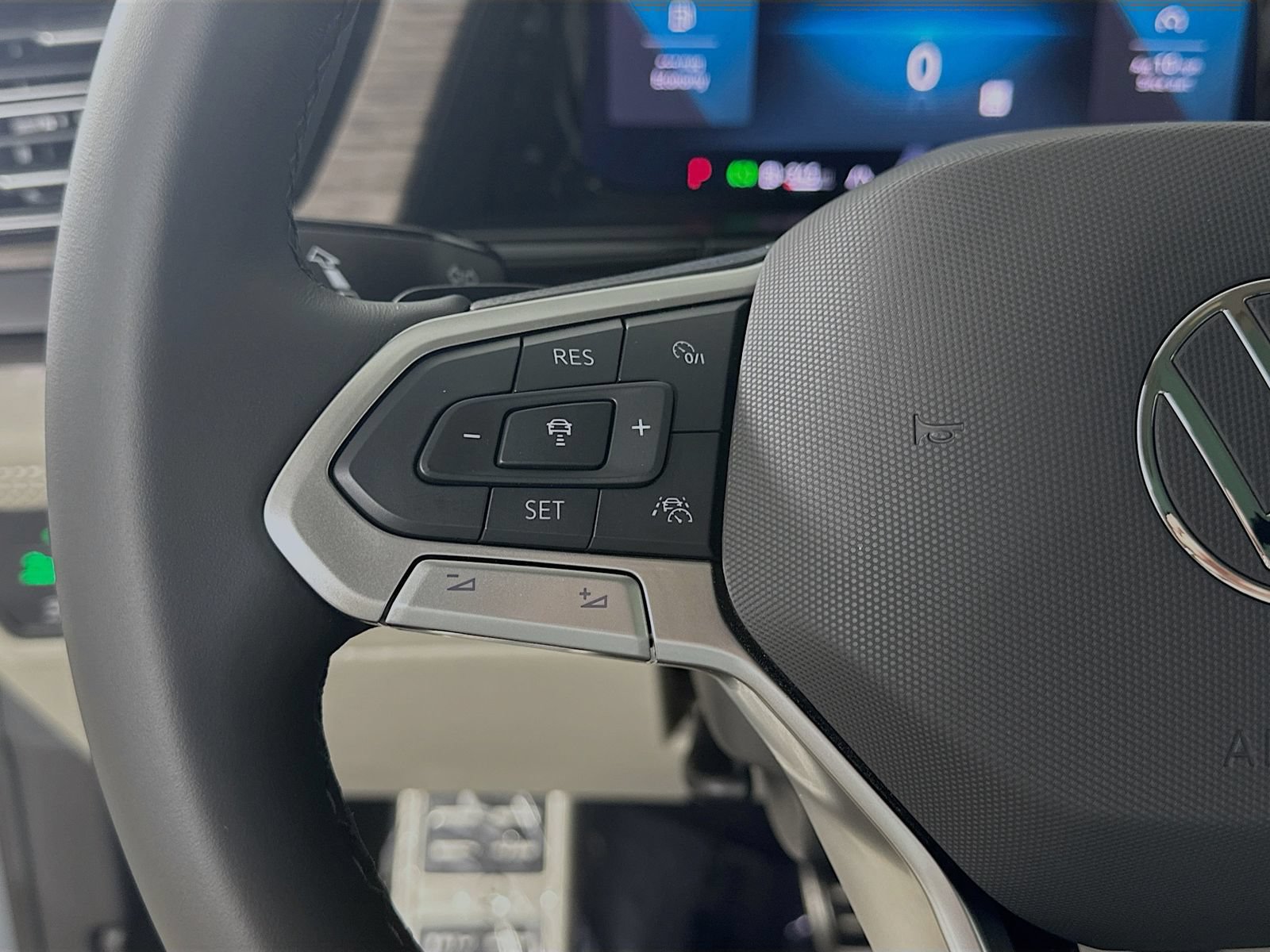 New 2026 Volkswagen Atlas SEL Premium R-Line AWD/4WD image 19