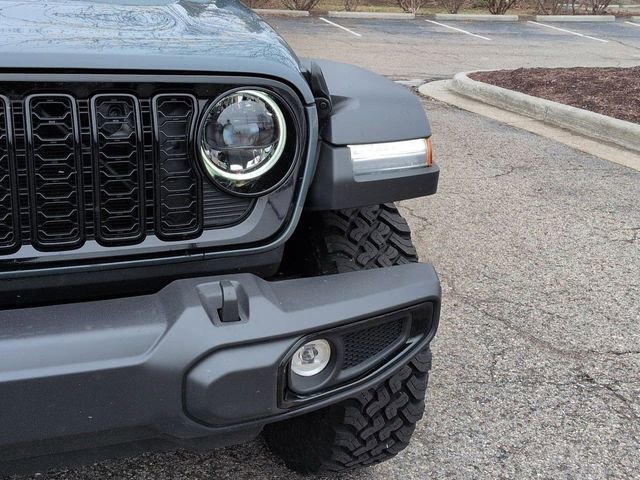 Used 2025 Jeep Wrangler Sport image 9