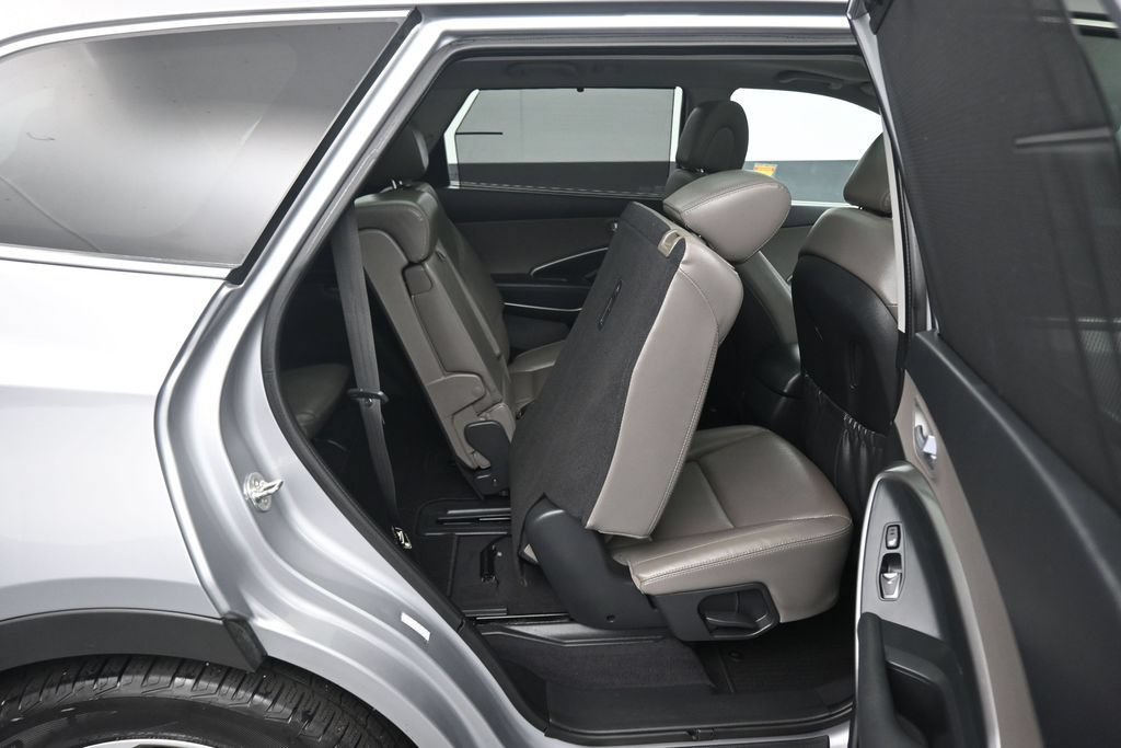Used 2018 Hyundai Santa Fe AWD w/ SE Ultimate Tech Package 03 image 55
