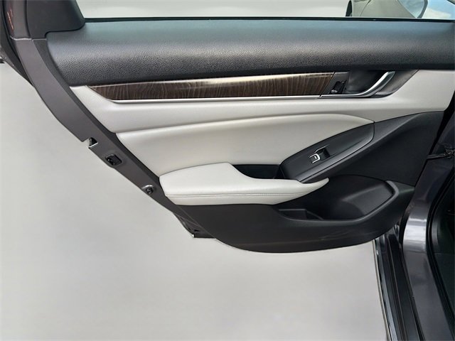 Used 2019 Honda Accord EX-L image 26