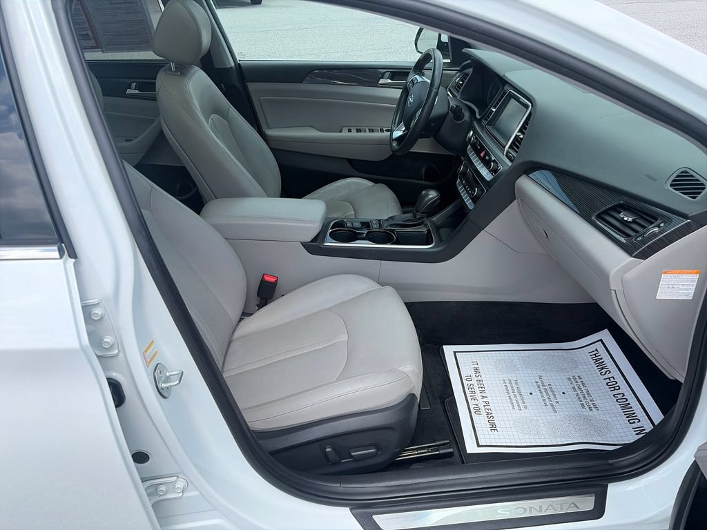 Used 2019 Hyundai Sonata Limited w/ Ultimate Package 02 FWD image 42