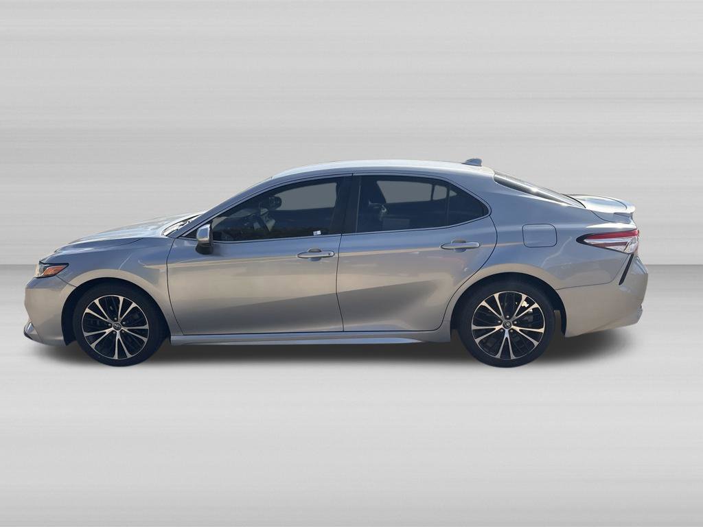 Used 2020 Toyota Camry SE FWD image 7