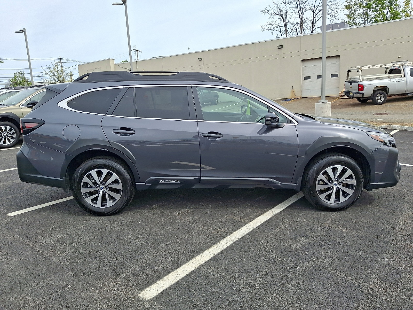 Certified 2025 Subaru Outback Premium w/ Popular Package #1A AWD/4WD image 7