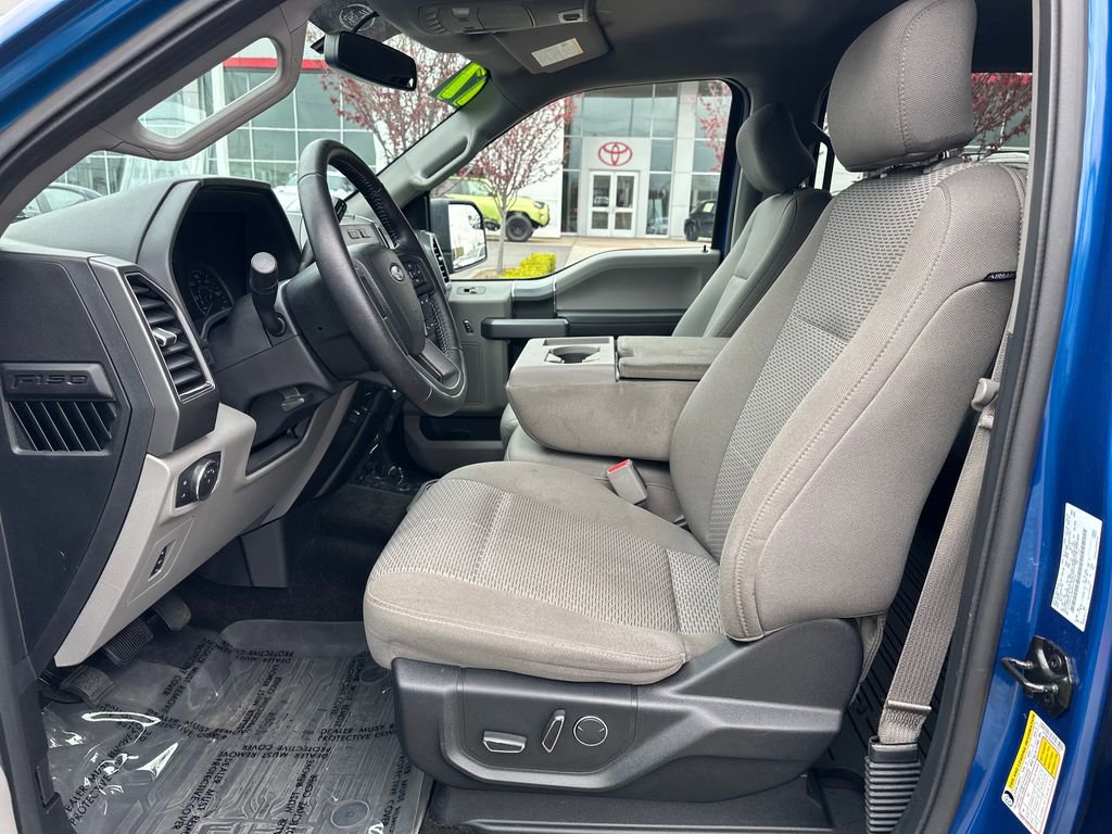 Used 2017 Ford F150 XLT w/ Equipment Group 302A Luxury image 12