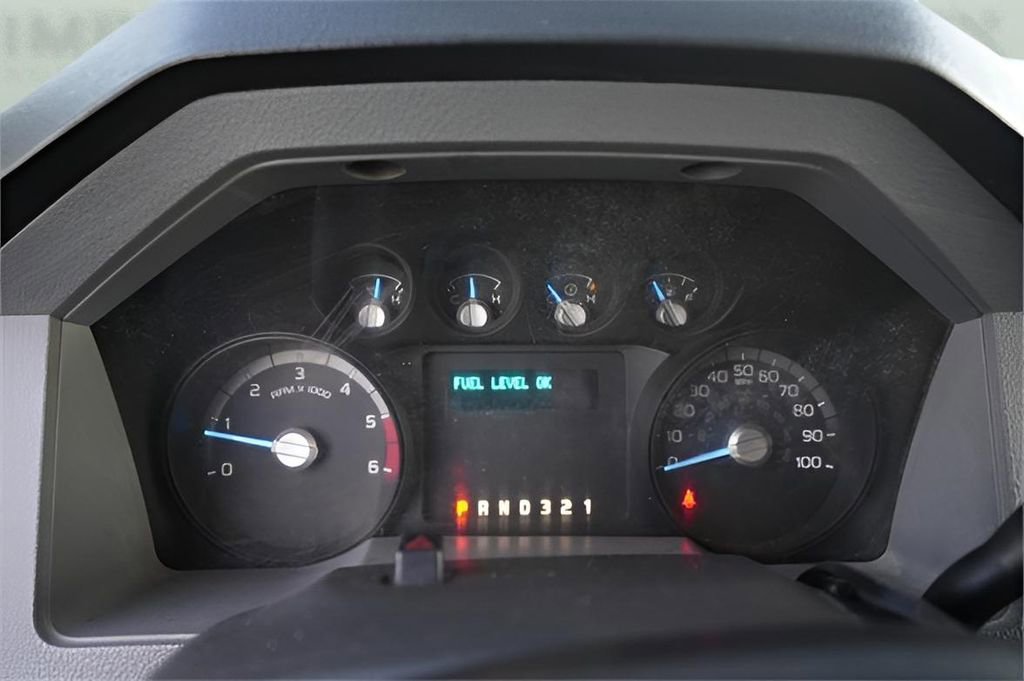 Used 2013 Ford F450 XL w/ Snow Plow Prep Pkg image 19