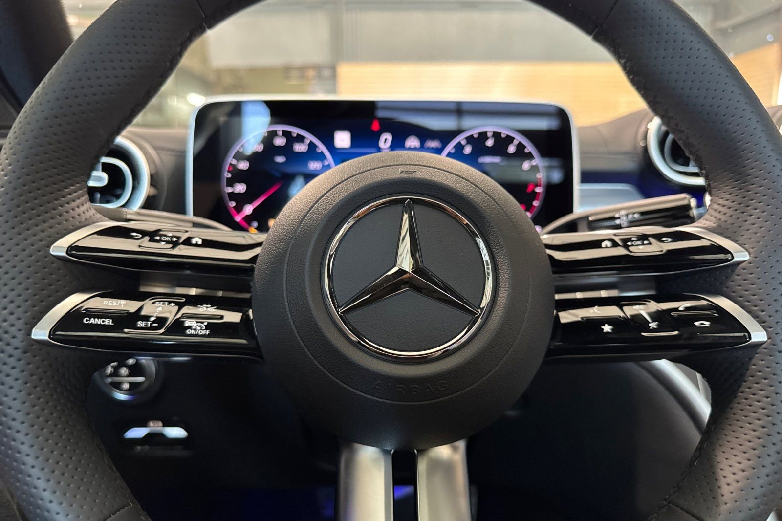 New 2025 Mercedes-Benz C 300 4MATIC Sedan image 28