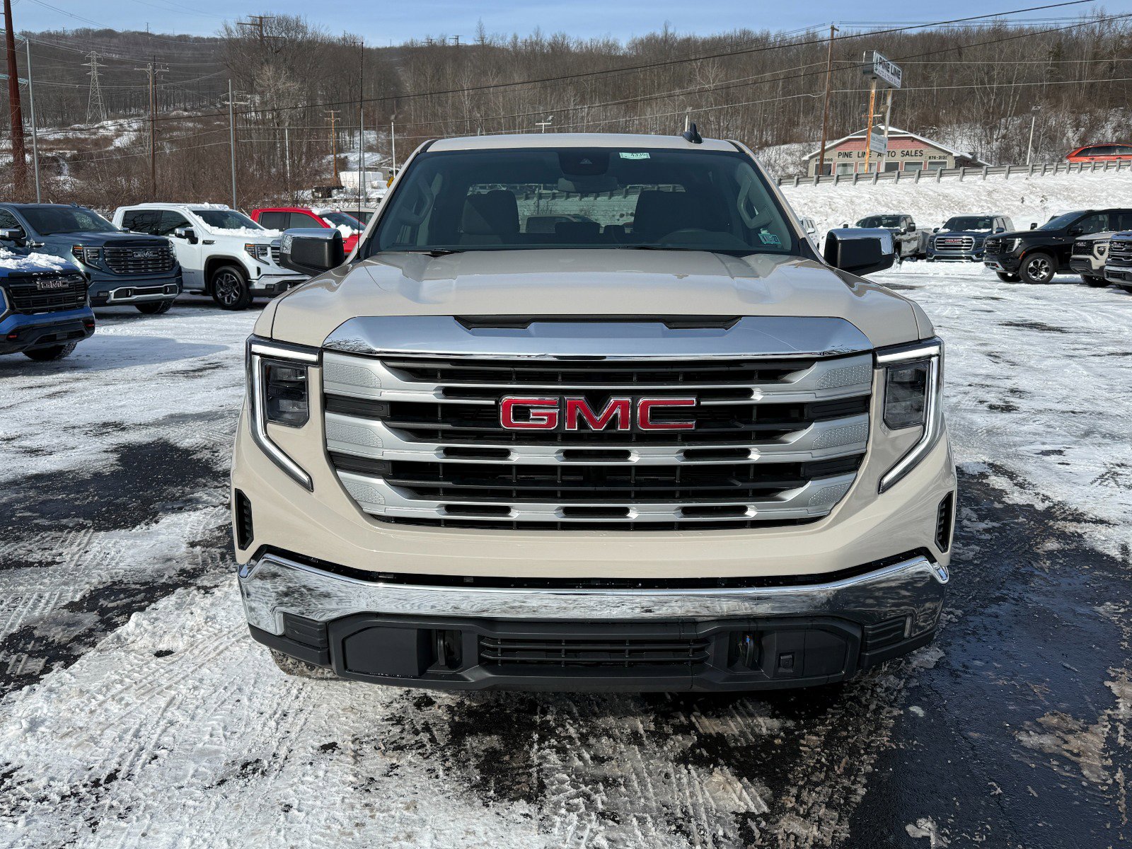 New 2026 GMC Sierra 1500 SLE w/ Max Trailering Package image 8