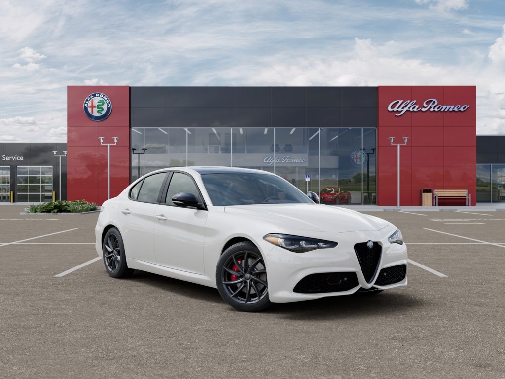 New 2025 Alfa Romeo Giulia AWD w/ Driving Assist Package image 5