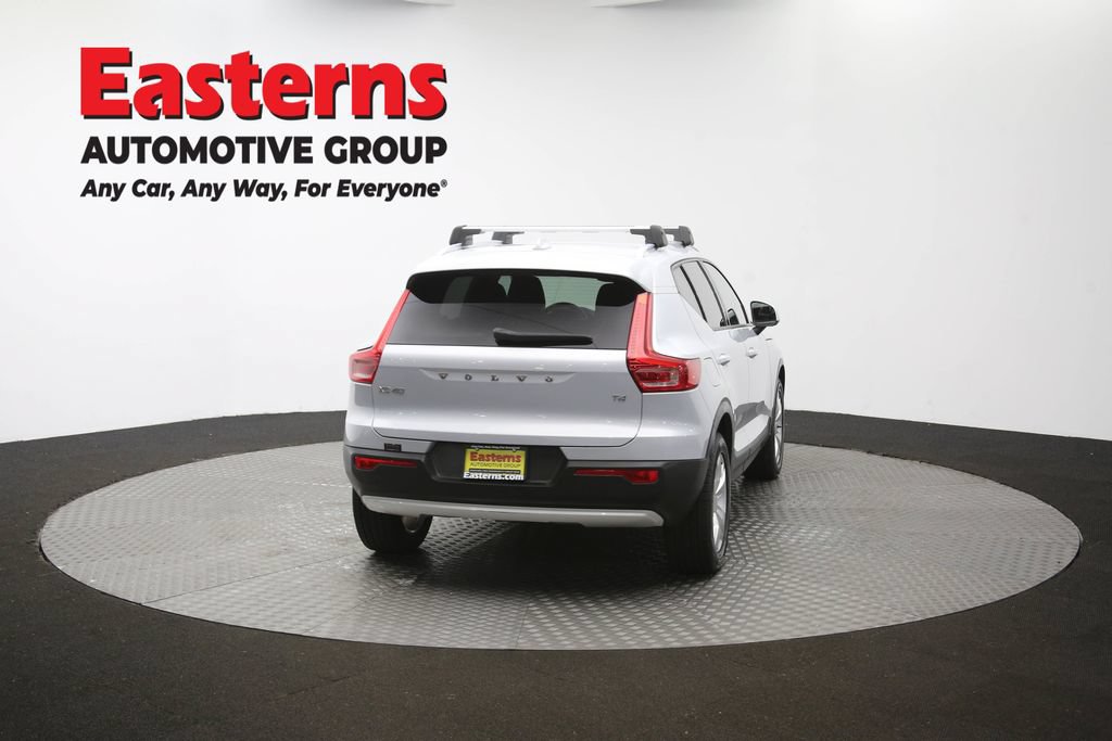 Used 2021 Volvo XC40 T4 Momentum FWD image 37