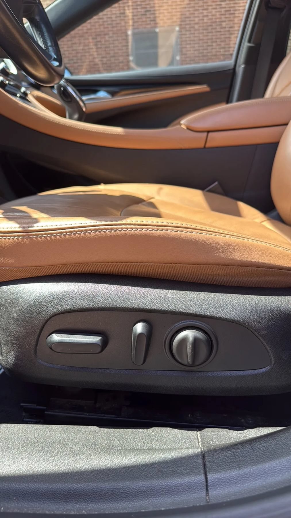 Used 2017 Buick LaCrosse Essence w/ Sun and Shade Package FWD image 21