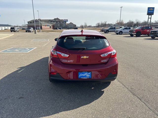 Used 2017 Chevrolet Cruze Premier image 4
