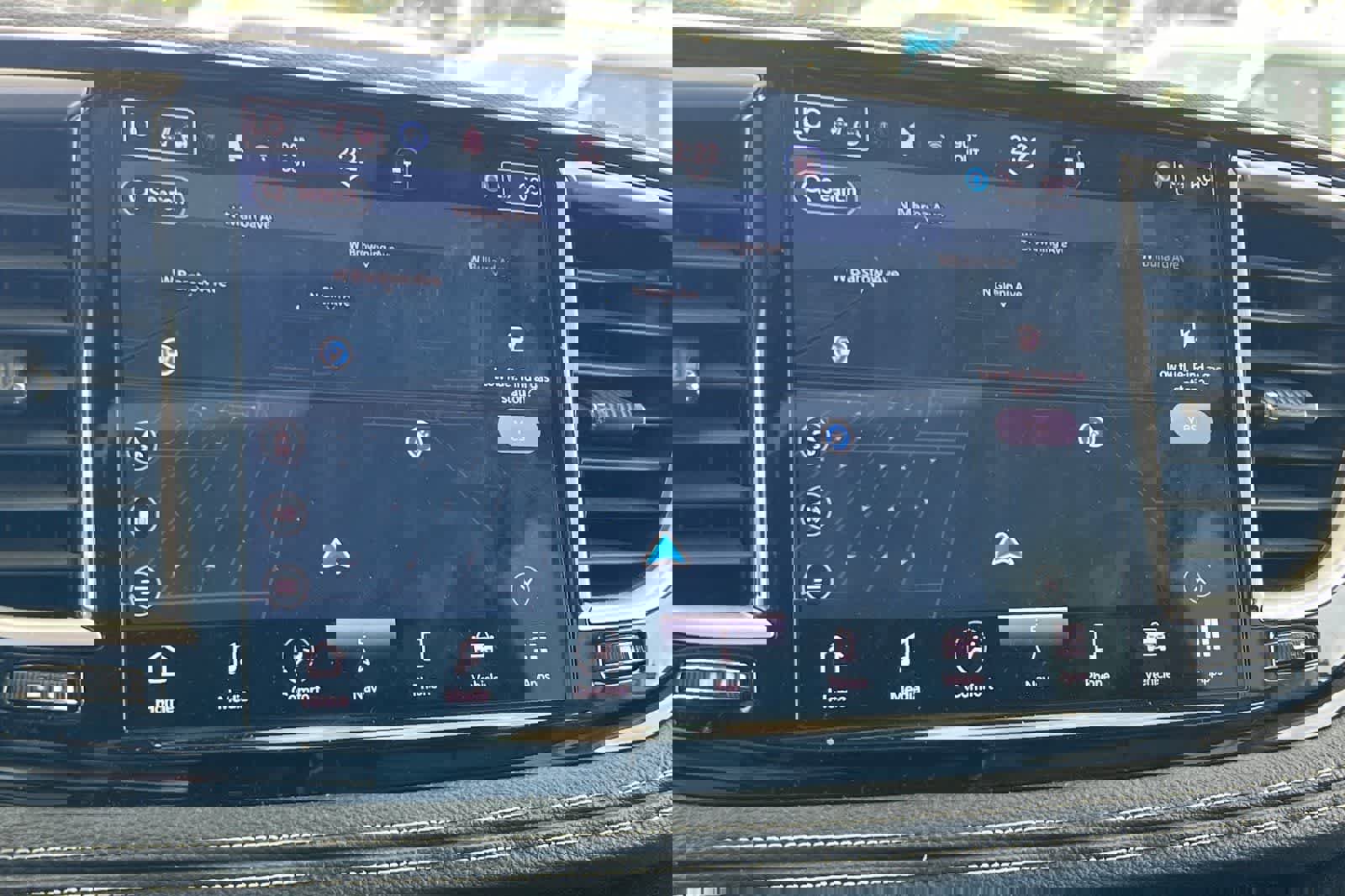 Used 2023 Chrysler Pacifica Limited image 22