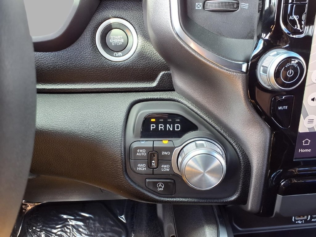 Used 2026 RAM 1500 Laramie AWD/4WD image 9