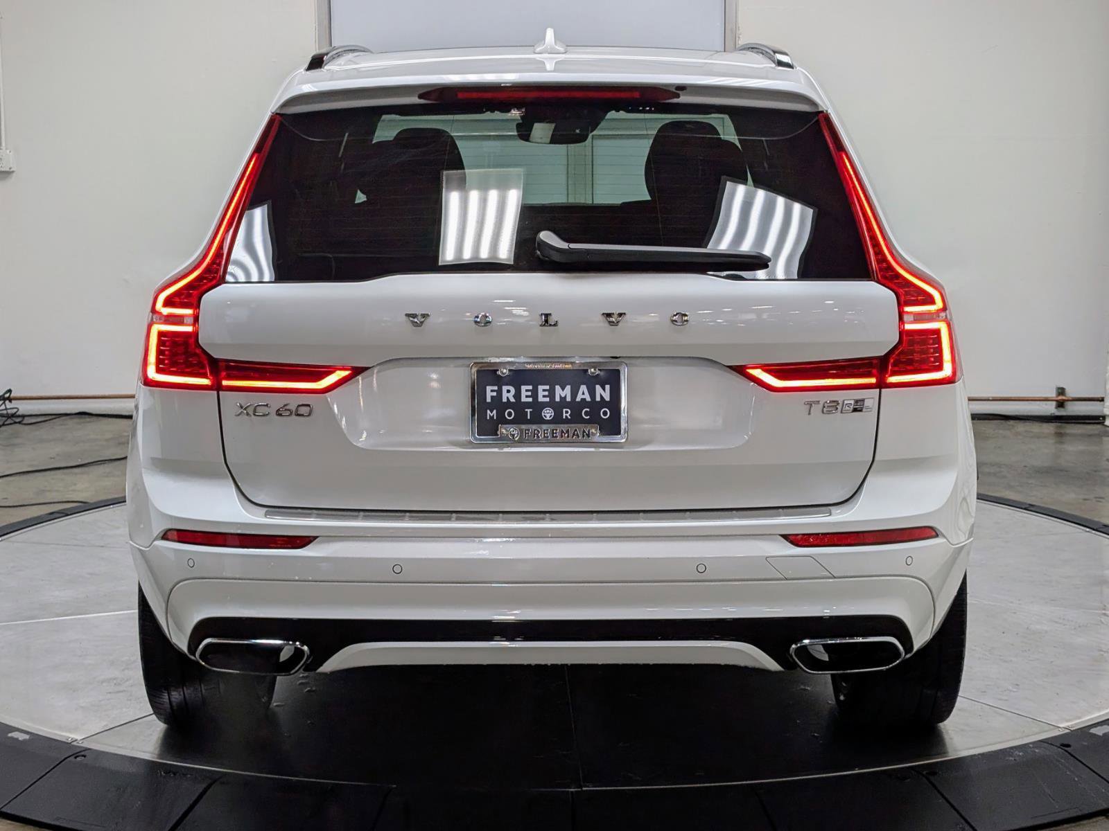Used 2020 Volvo XC60 T8 R-Design w/ Protection Package Premier image 8