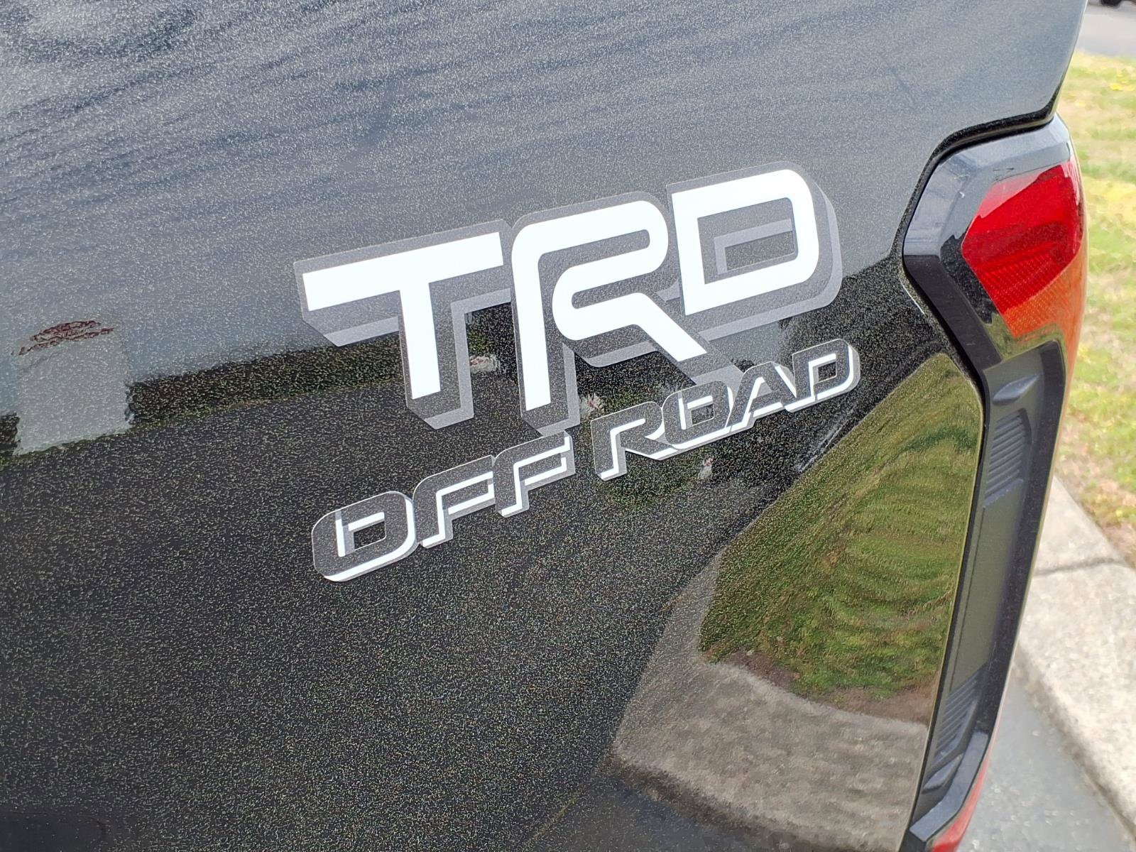 Used 2025 Toyota Tacoma TRD Off-Road image 19