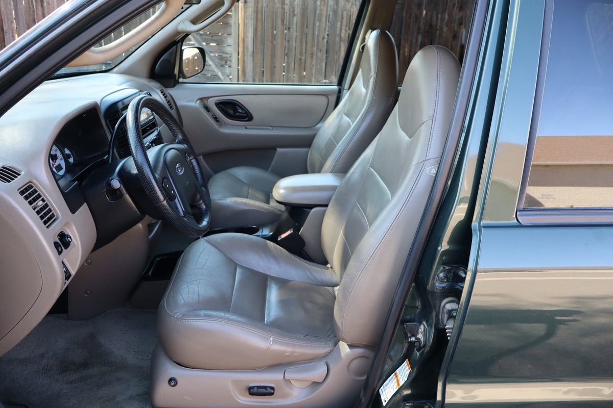 Used 2001 Ford Escape XLT image 19