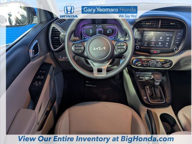 Used 2025 Kia Soul LX w/ LX Technology Package image 16
