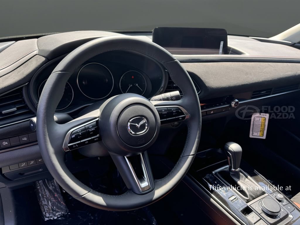 New 2025 MAZDA CX-30 Carbon image 10