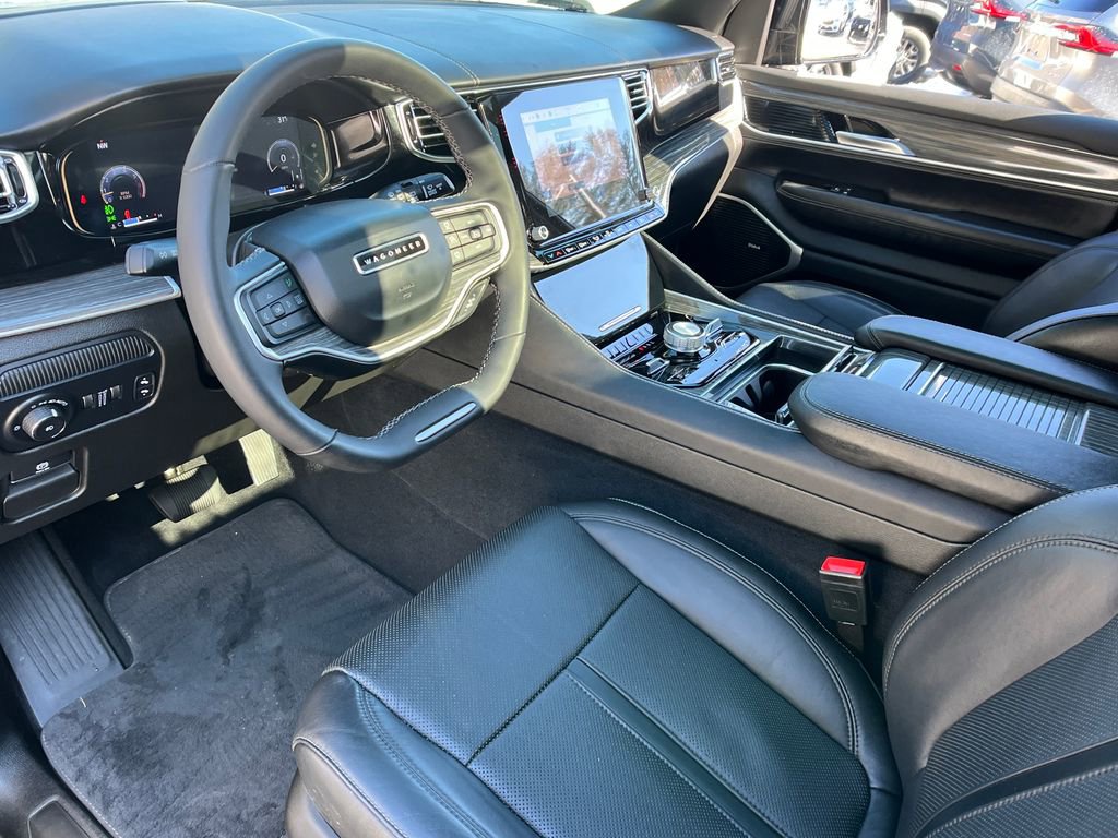 Used 2022 Jeep Wagoneer Series III w/ Premium Group I image 10