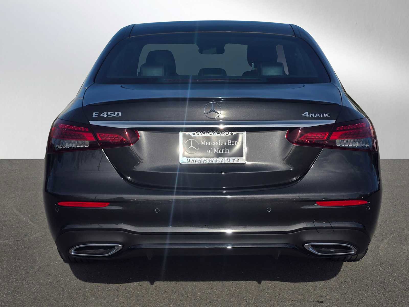Used 2023 Mercedes-Benz E 450 4MATIC Sedan image 4