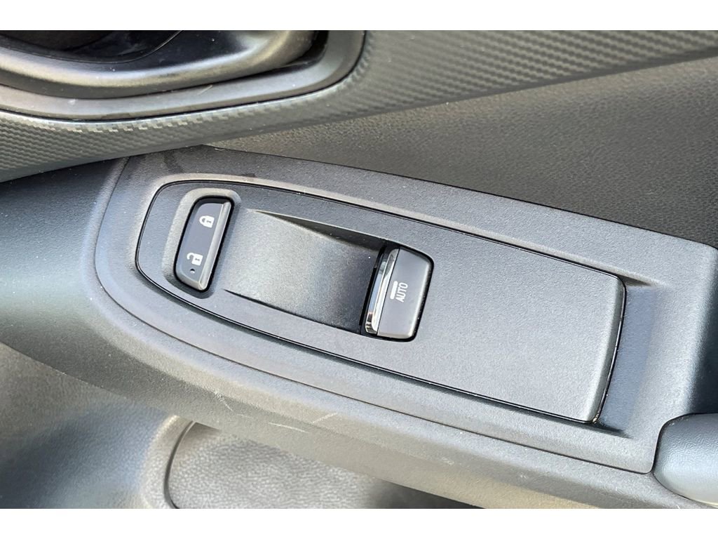 Certified 2024 Subaru Crosstrek 2.0i image 21