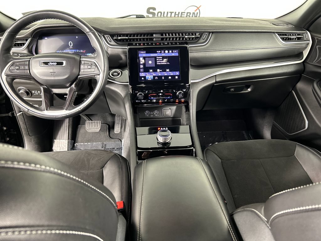 Used 2021 Jeep Grand Cherokee L Laredo AWD/4WD image 19
