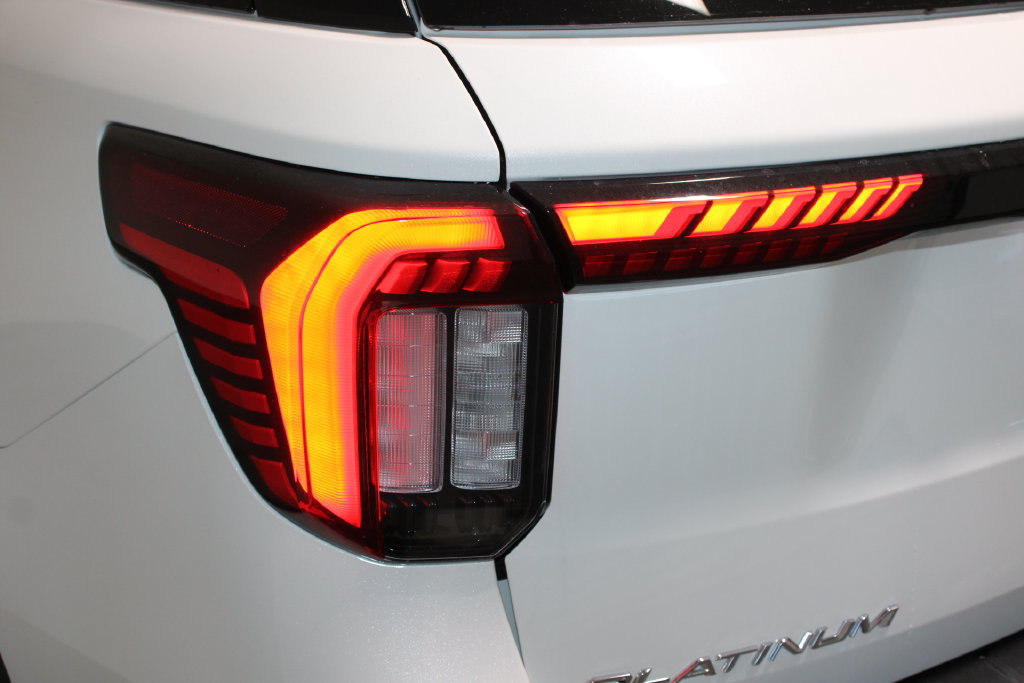 New 2027 Ford Explorer Platinum AWD/4WD image 60