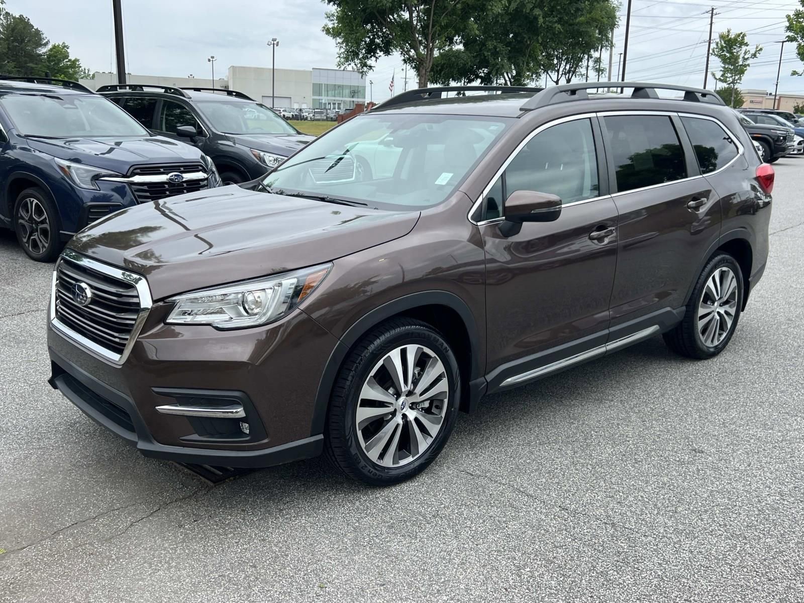 Used 2021 Subaru Ascent Limited w/ Popular Package #2A AWD/4WD image 3