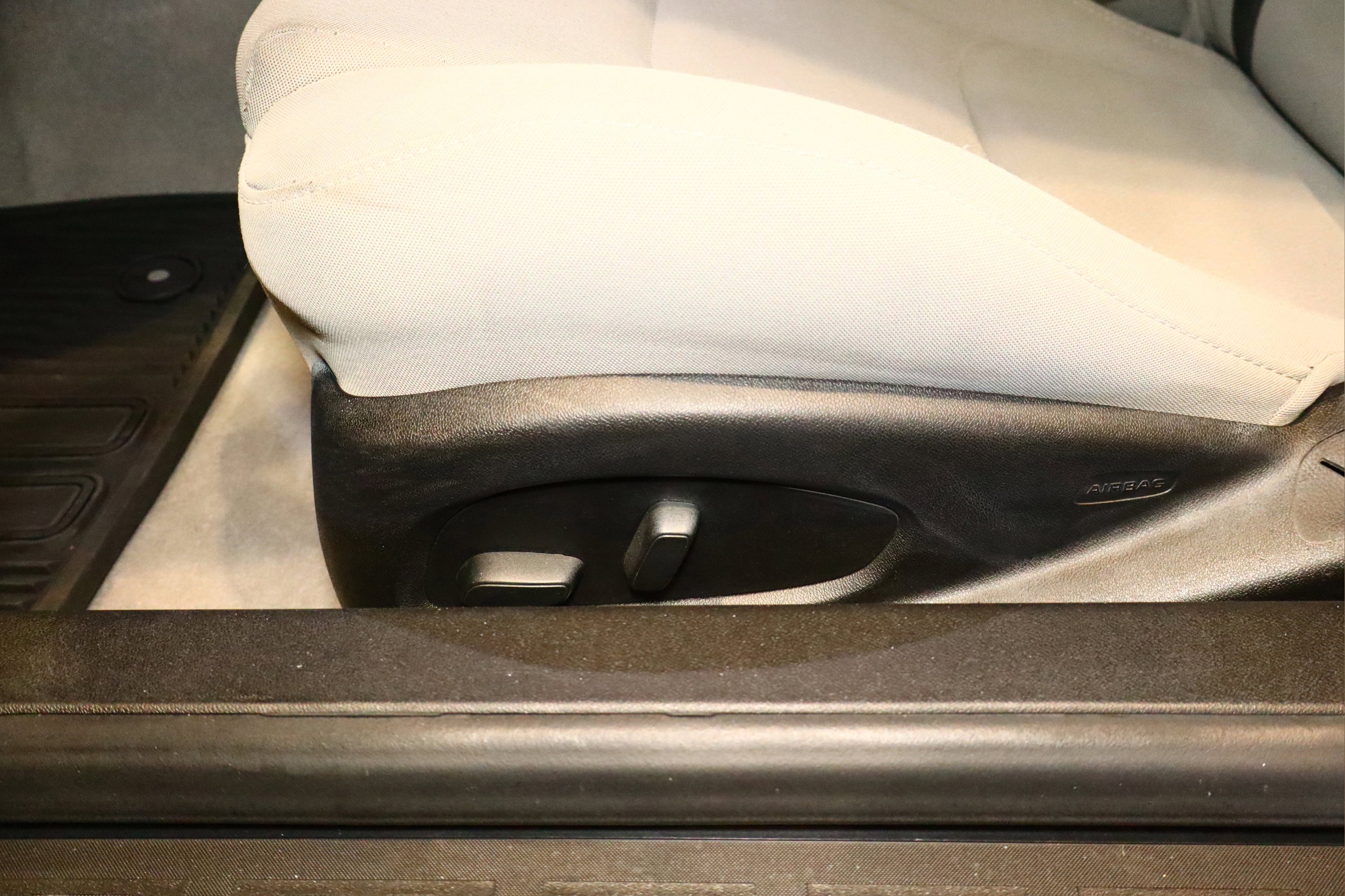 Used 2020 Chevrolet Camaro LT image 17