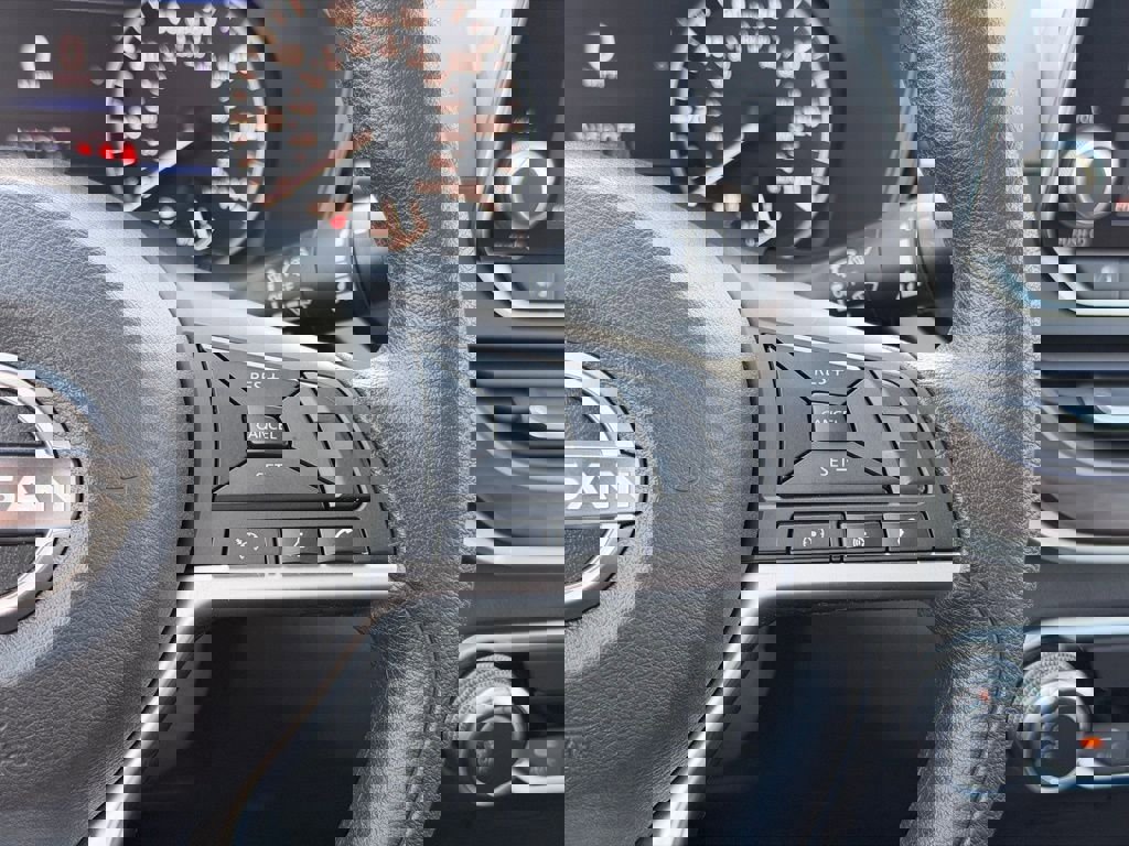 Used 2024 Nissan Altima 2.5 SV image 28