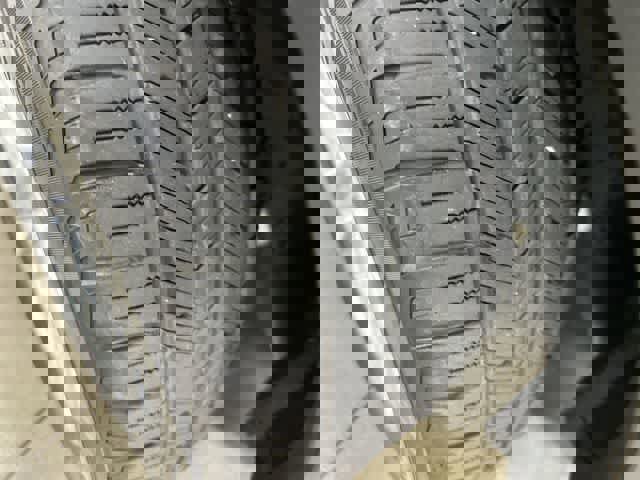 Used 2017 Ford Explorer Limited image 29