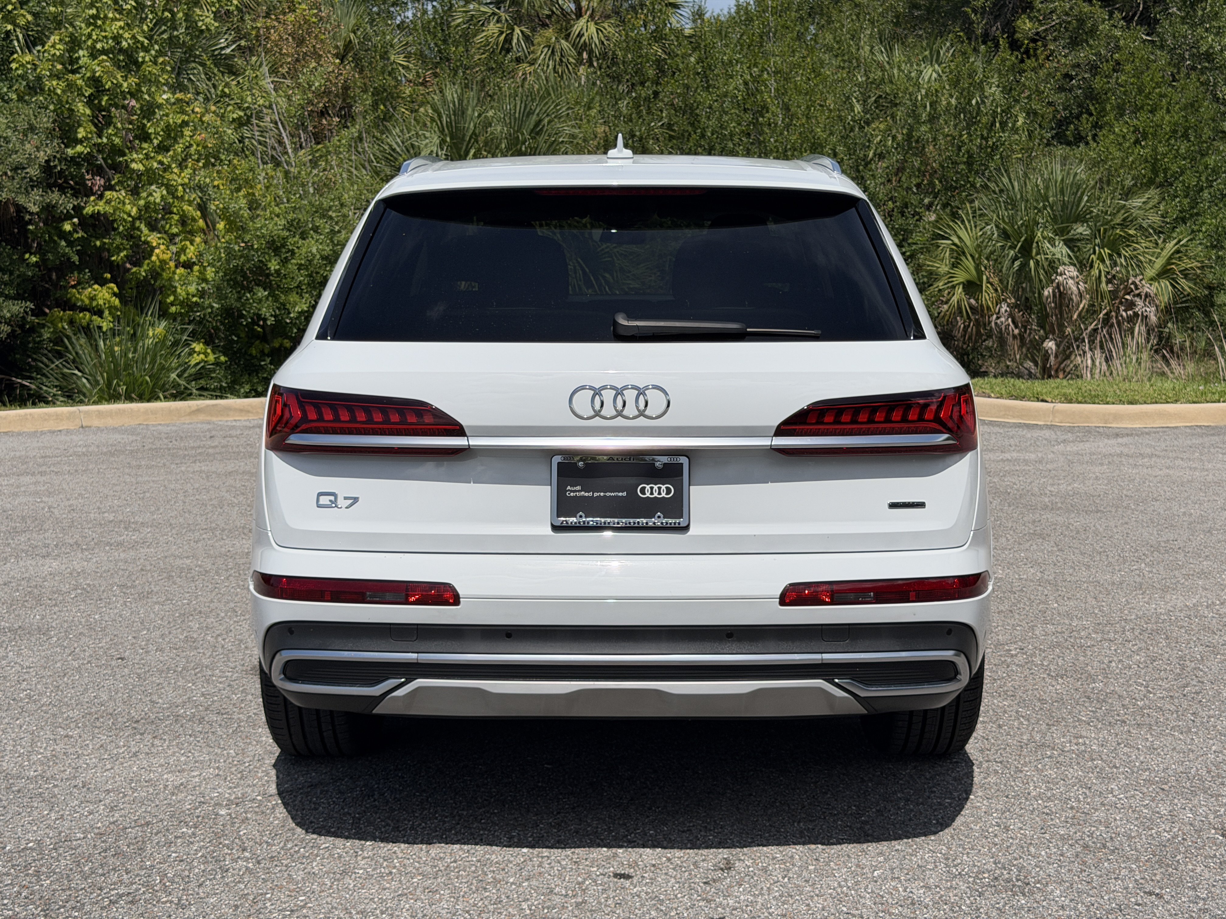 Certified 2022 Audi Q7 2.0T Premium Plus AWD/4WD image 6