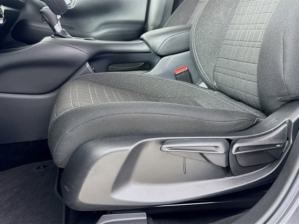 Used 2025 Honda HR-V LX image 25