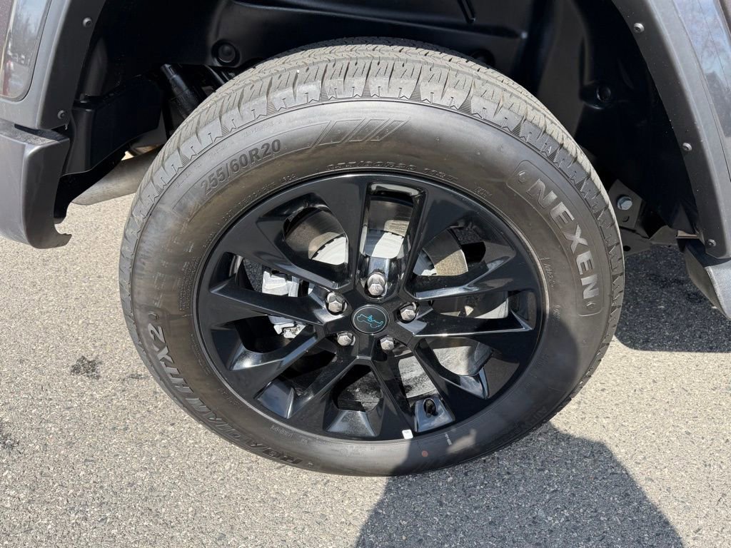 Certified 2025 Jeep Wrangler Unlimited Sahara AWD/4WD image 15