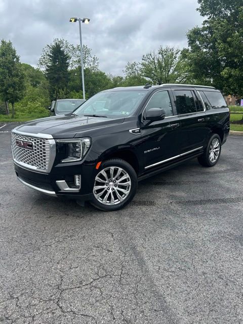 Used 2022 GMC Yukon XL Denali AWD/4WD image 1