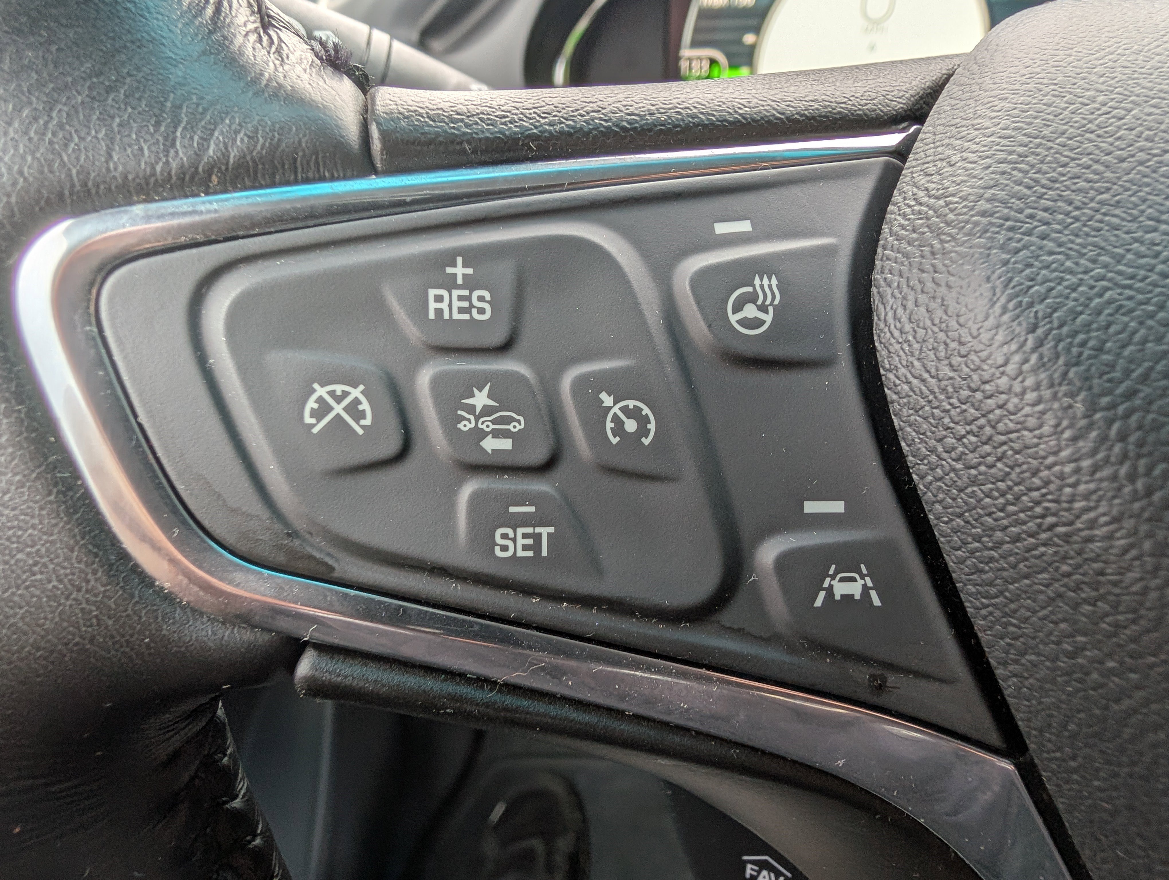 Used 2020 Chevrolet Bolt LT image 31