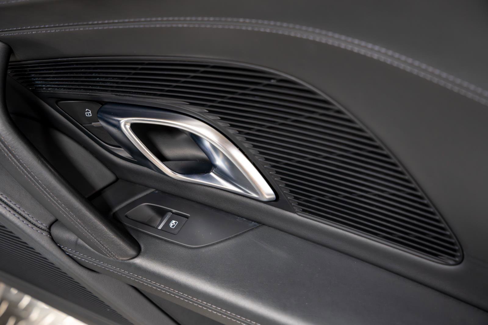 Used 2017 Audi R8 V10 plus w/ Full Leather Package image 83