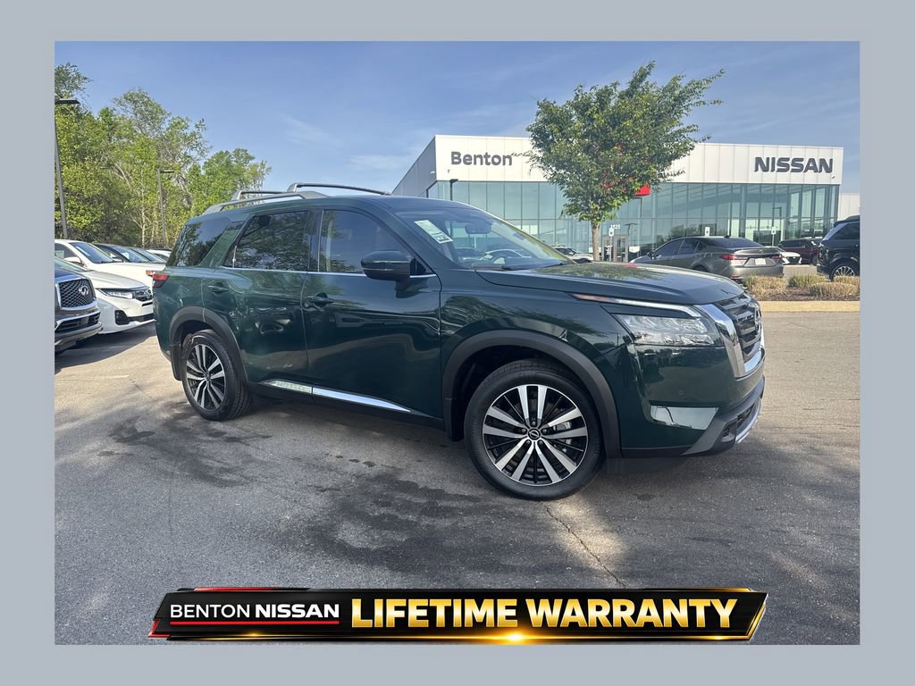 Used 2025 Nissan Pathfinder Platinum w/ Cargo Package